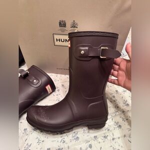 Hunter Dark Purple with Logo